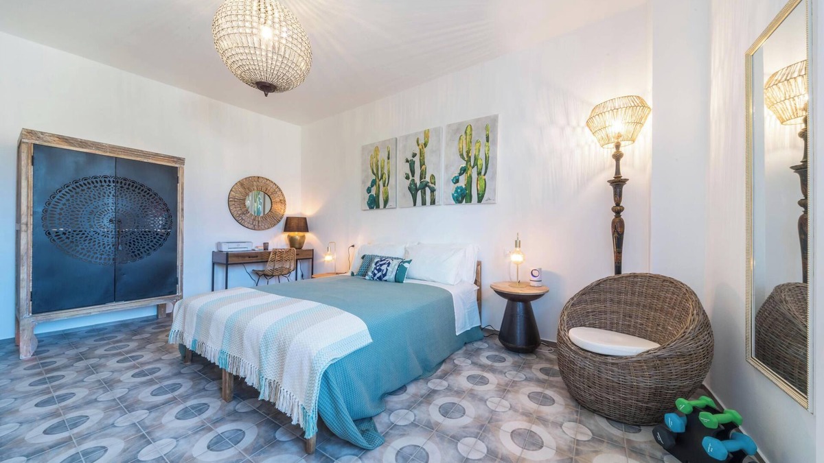Lierna Apartment | Holiday Apartment Casa Royale Appartamento Terra with Mountain View, Wi-Fi, A/C