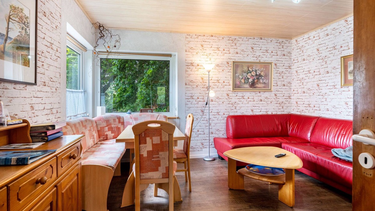 Viol Apartment | Holiday Apartment 'Caspersen' with Private Terrace, Private Garden and Wi-Fi