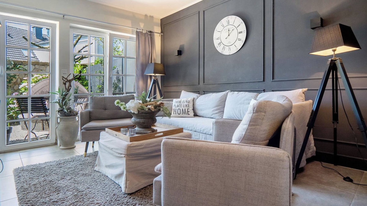 Neuenkirchen Apartment | Holiday Apartment 'Gästewohnung Am See - La Maison' with Private Sauna and Terrace Near the Beach