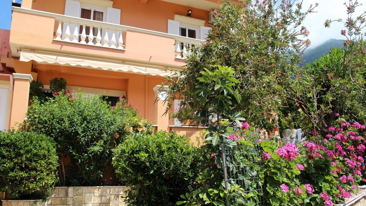 Skala Apartment | Holiday apartment directly at the sea, fantastic sea view | Paramonas, Corfu