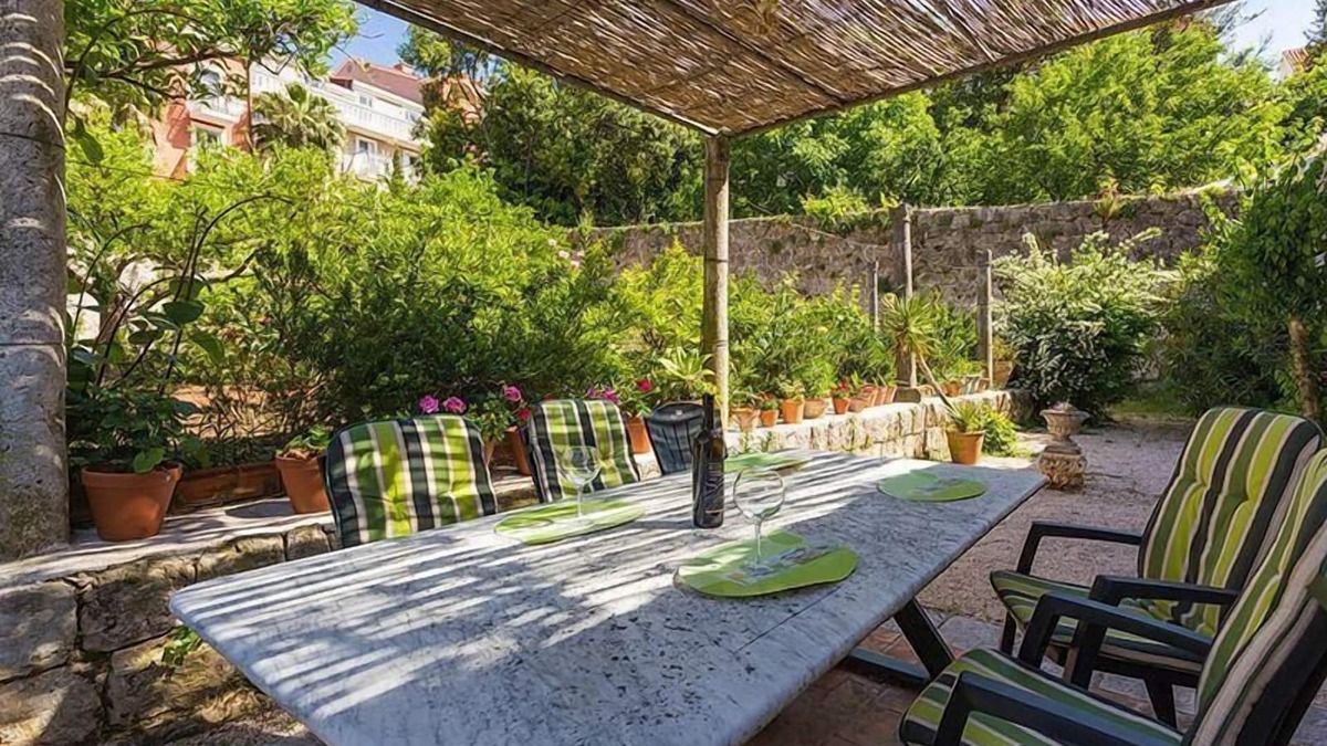 Dubrovnik Apartment | Holiday apartment Dubrovnik for 1 - 4 persons with 2 bedrooms - Row house