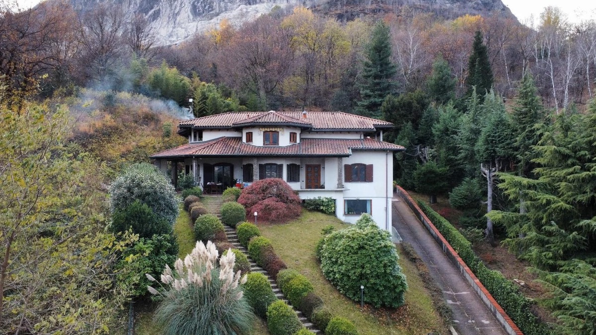 Villa Apartment | Holiday apartment Feriolo for 1 - 6 persons with 3 bedrooms - Twin house