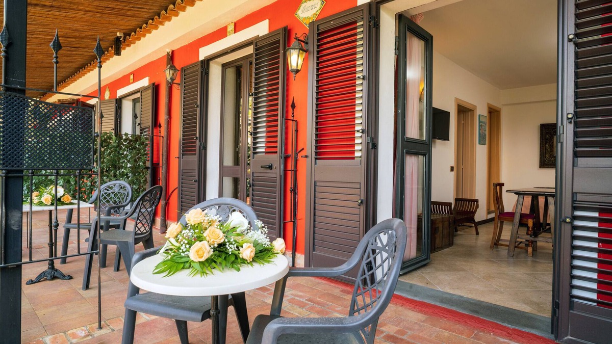 Castelmola Apartment | Holiday Apartment 'Garden Cottage I Dammusi - Arancio' with Mountain View, Shared Pool & Wi-Fi