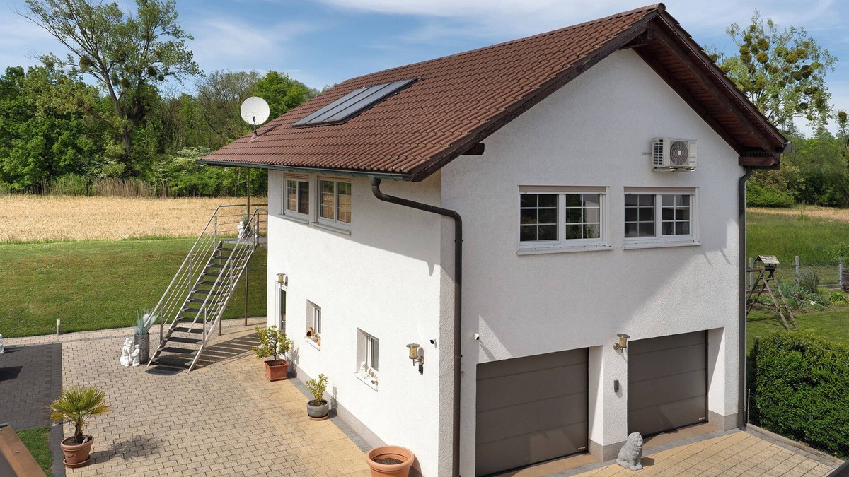 Kehl Apartment | Holiday Apartment 'Gästesuite' with Forest View, Terrace, Wi-Fi and Air Conditioning