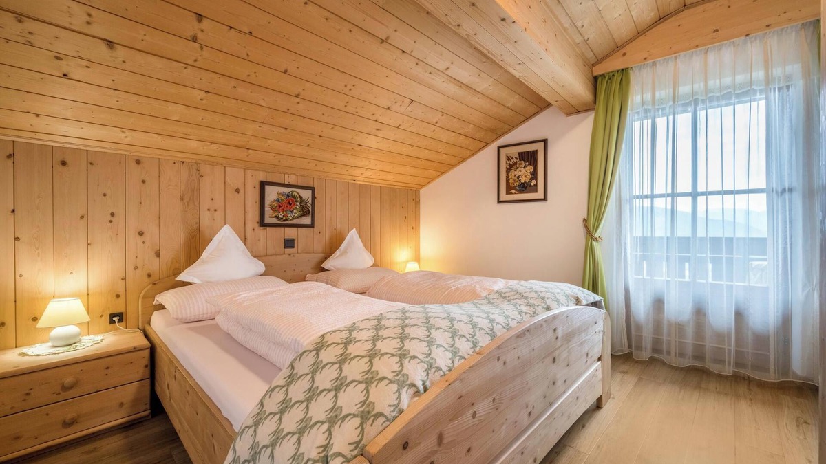 Spinga Apartment | Holiday Apartment "Himmelreich" with Mountain View, Balcony & Wi-Fi