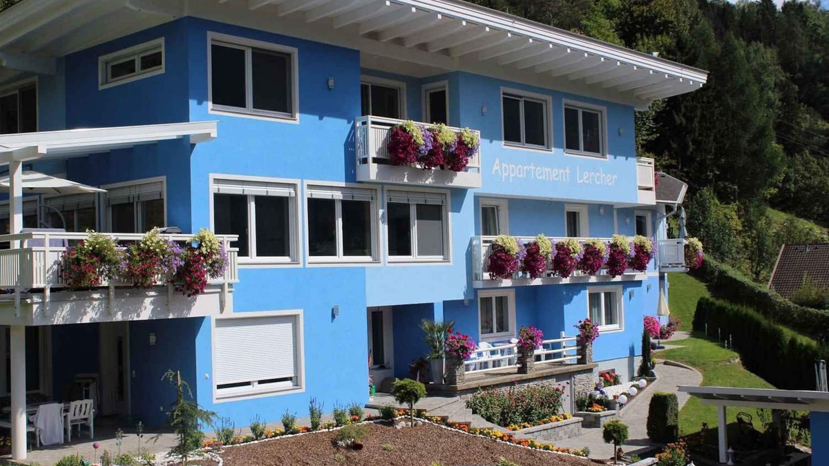 Flattach Apartment | Holiday apartment In a quiet and sunny slope