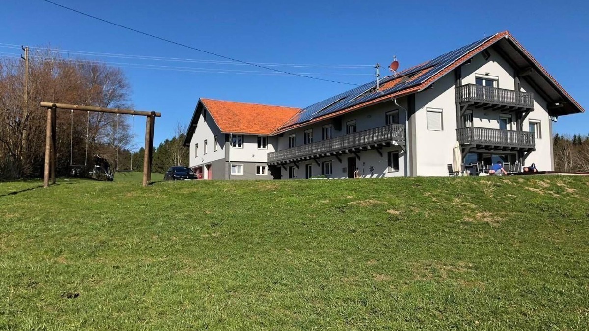 Buchenberg Apartment | Holiday Apartment in Buchenberg with Private Parking and Fantastic View