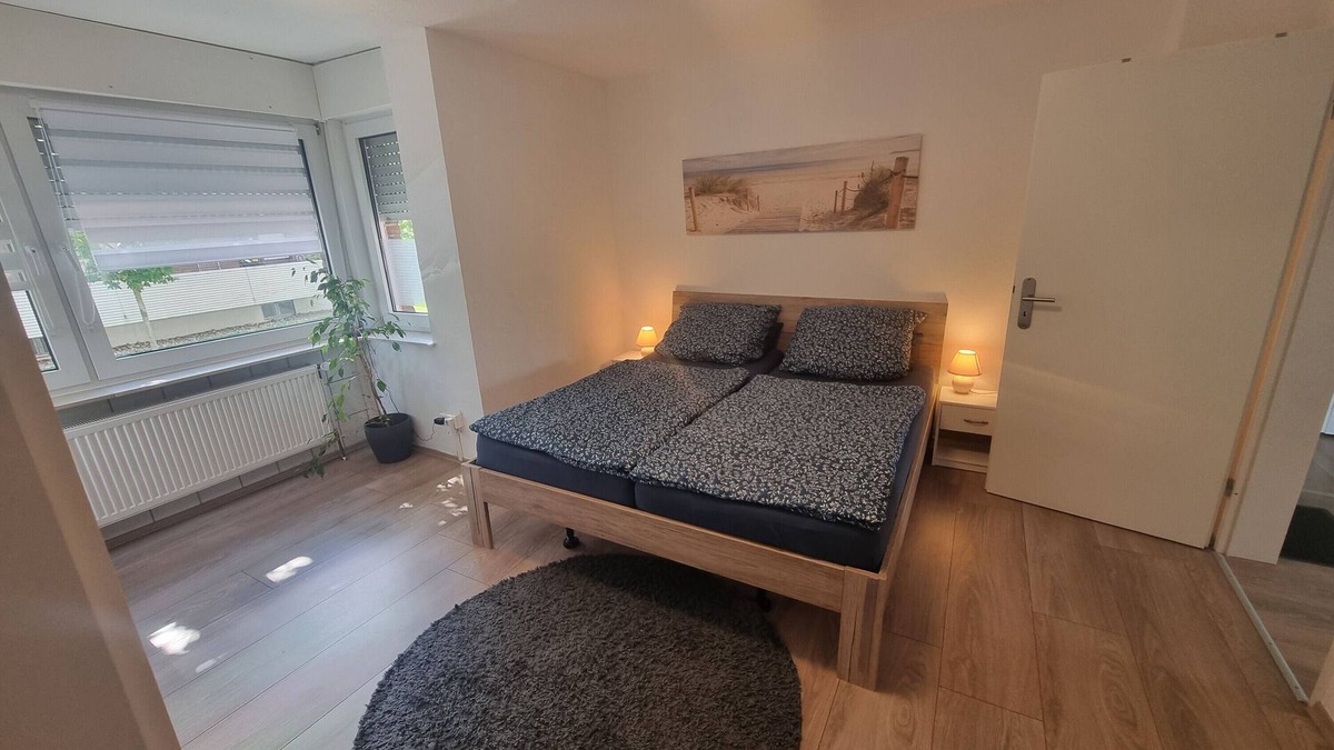 Kellen Apartment | Holiday Apartment 'Kleve Kellen' with Balcony and Wi-Fi