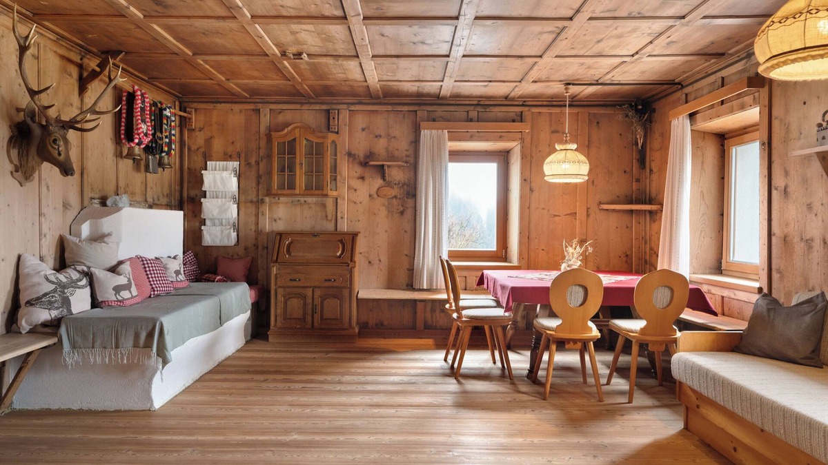 Campolasta Apartment | Holiday Apartment 'Kuhglocke' with Mountain View, Private Terrace and Wi-Fi