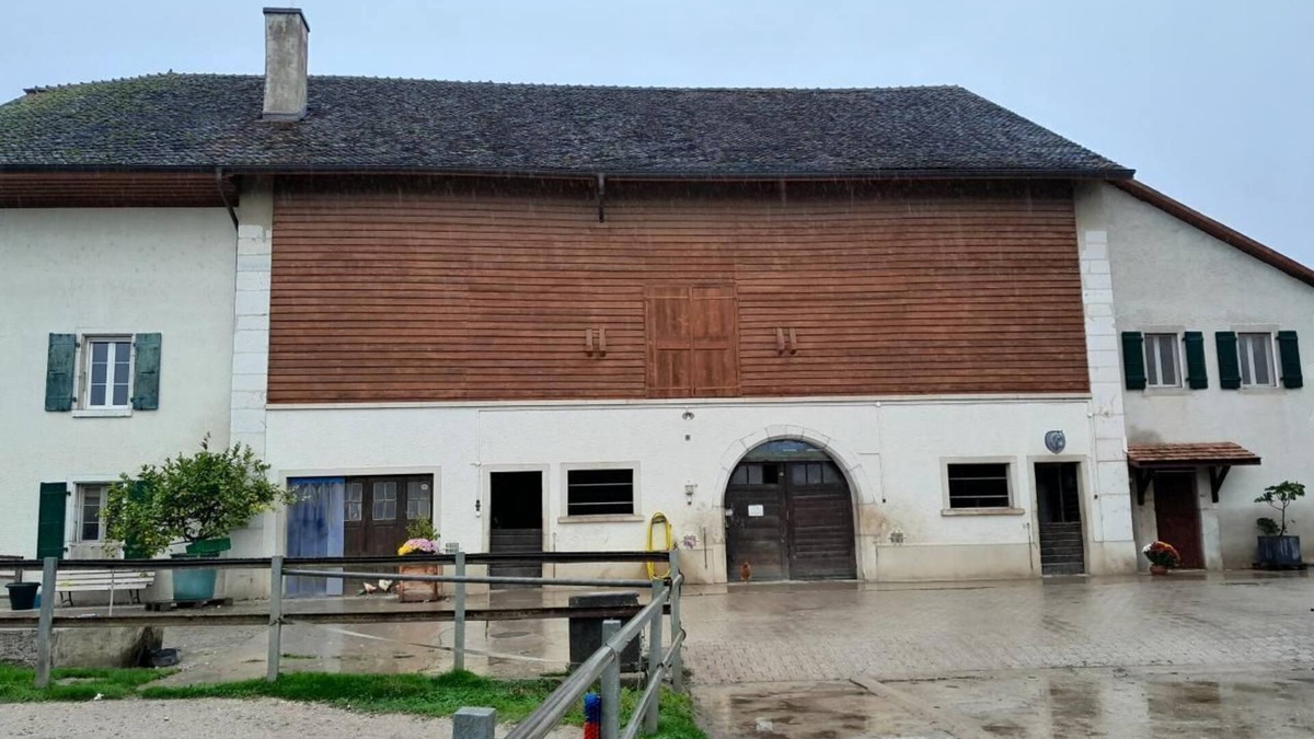 Luins Other | Holiday apartment Luins for 1 - 6 persons with 3 bedrooms - Farmhouse