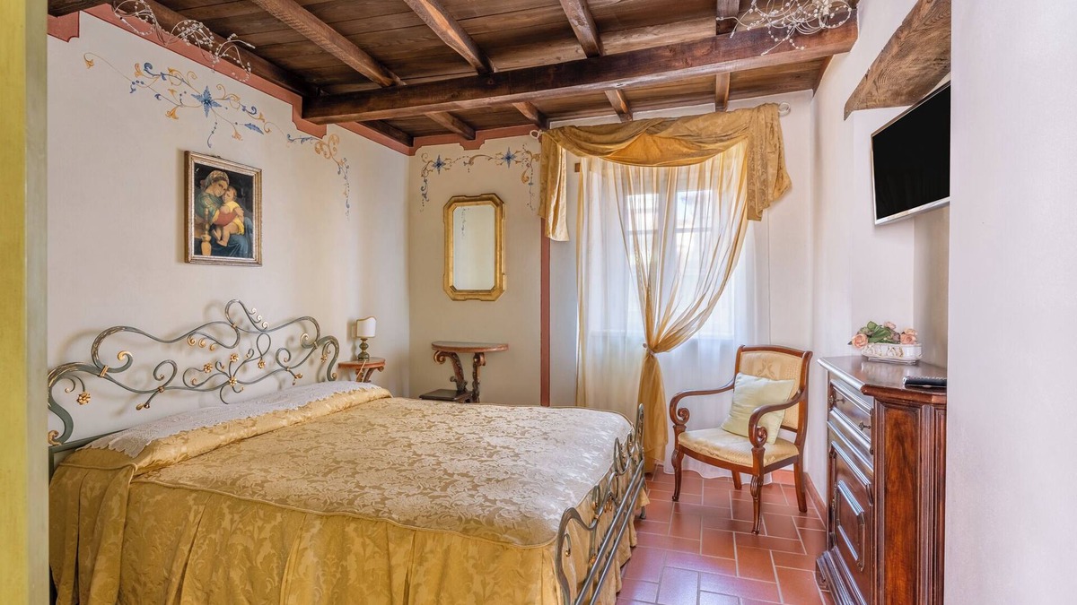 Molazzana Other | Holiday Apartment 'Melograni 2' with Terrace