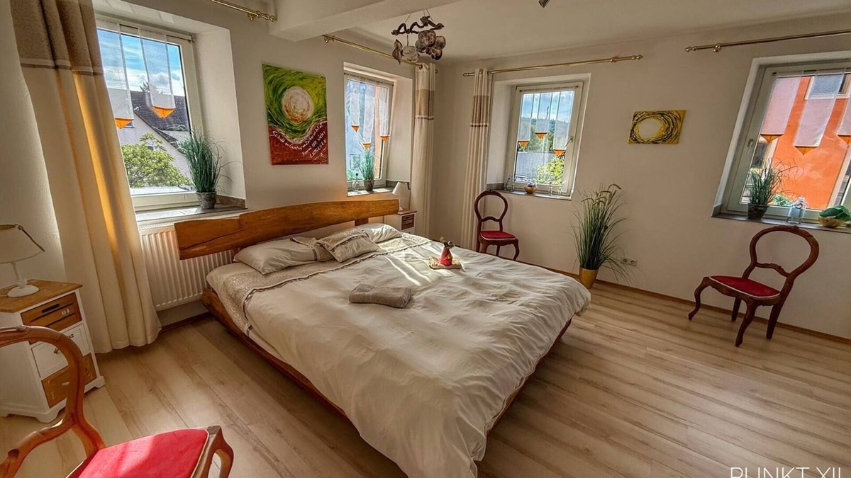 Burghaslach Apartment | Holiday Apartment No. 8 with Shared Garden and Wi-Fi