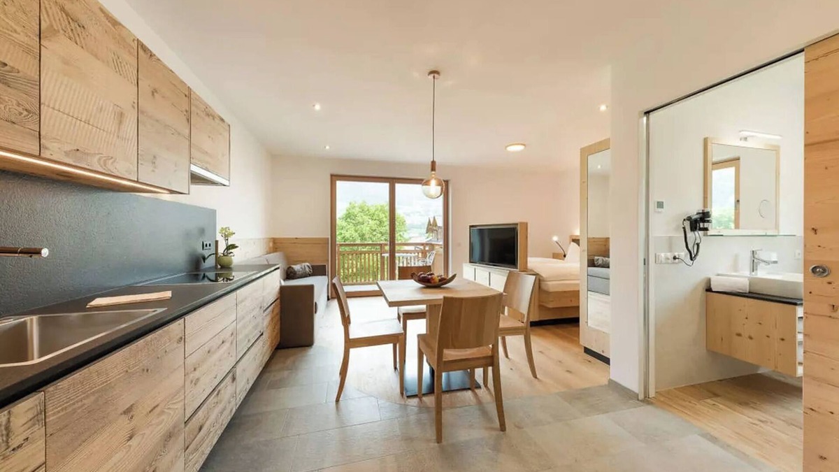 Gudon Apartment | Holiday Apartment 'Natur Suite Edelweisshof Ferdi' with Mountain View, Garden & Wi-Fi