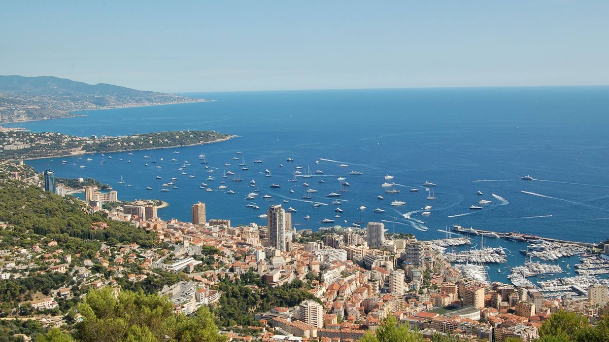 La Turbie Apartment | holiday apartment overlooking Monte Carlo