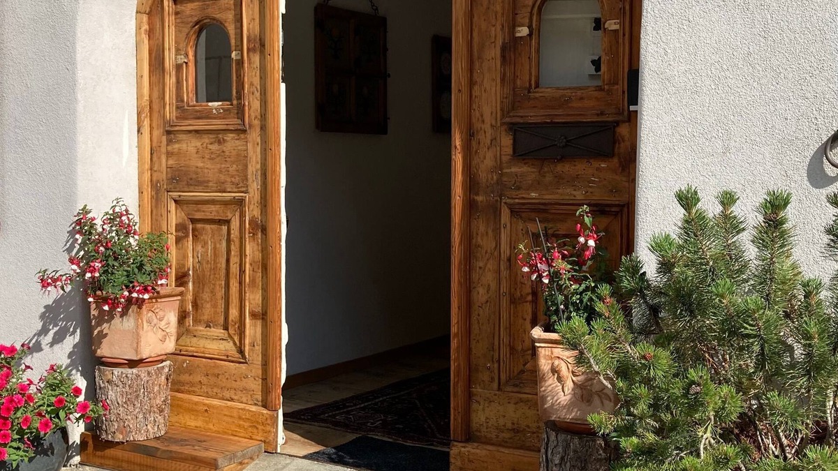 S-chanf Apartment | Holiday apartment S-chanf for 1 - 4 persons with 2 bedrooms - Holiday apartment in one or multi-fami