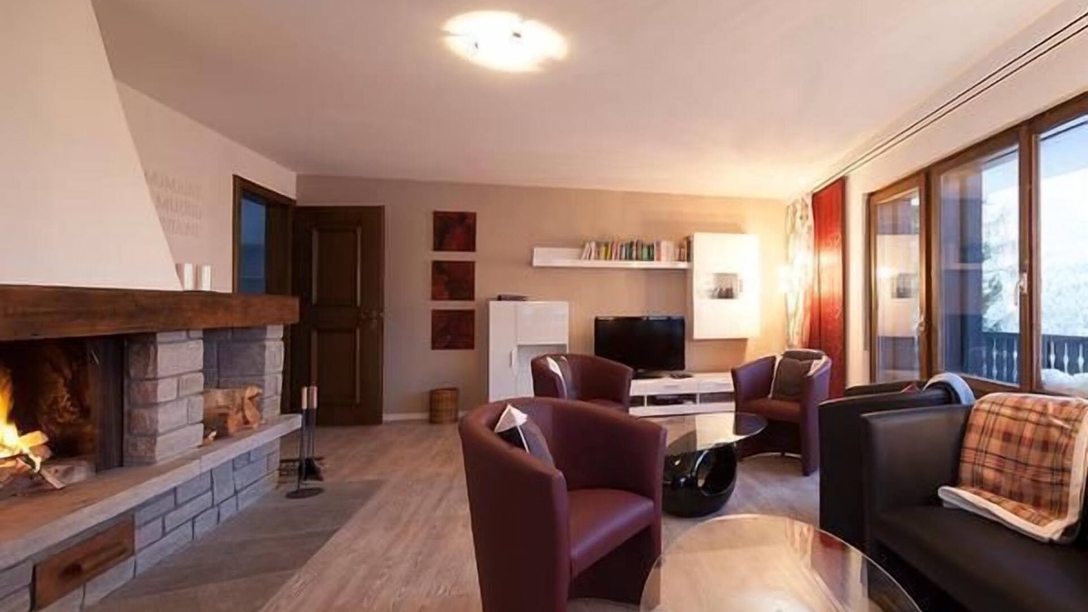 Engadin Scoul Apartment | Holiday apartment Scuol for 1 - 8 persons with 3 bedrooms - Holiday apartment