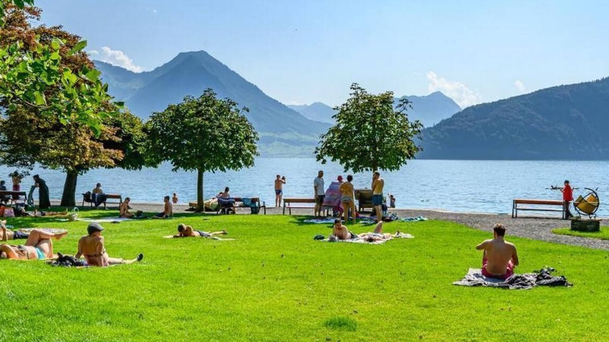 Vitznau Apartment | Holiday apartment Vitznau for 4 - 6 persons with 2 bedrooms - Holiday apartment in a villa