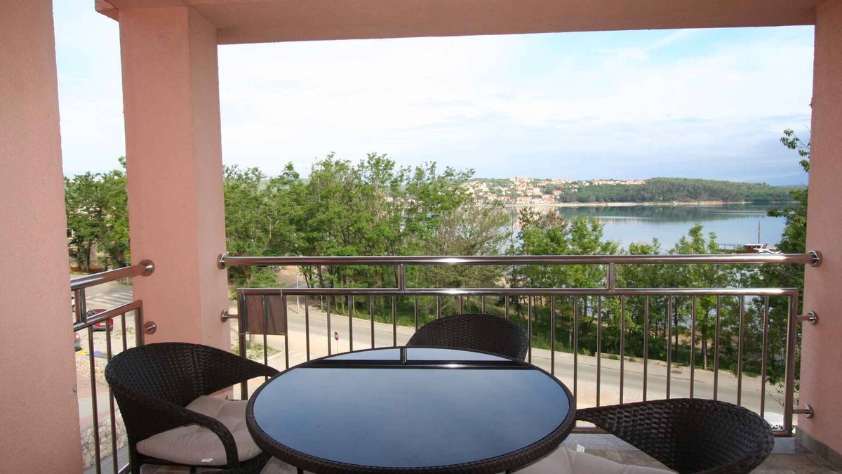 Soline Apartment | Holiday apartment with air conditioning and internet