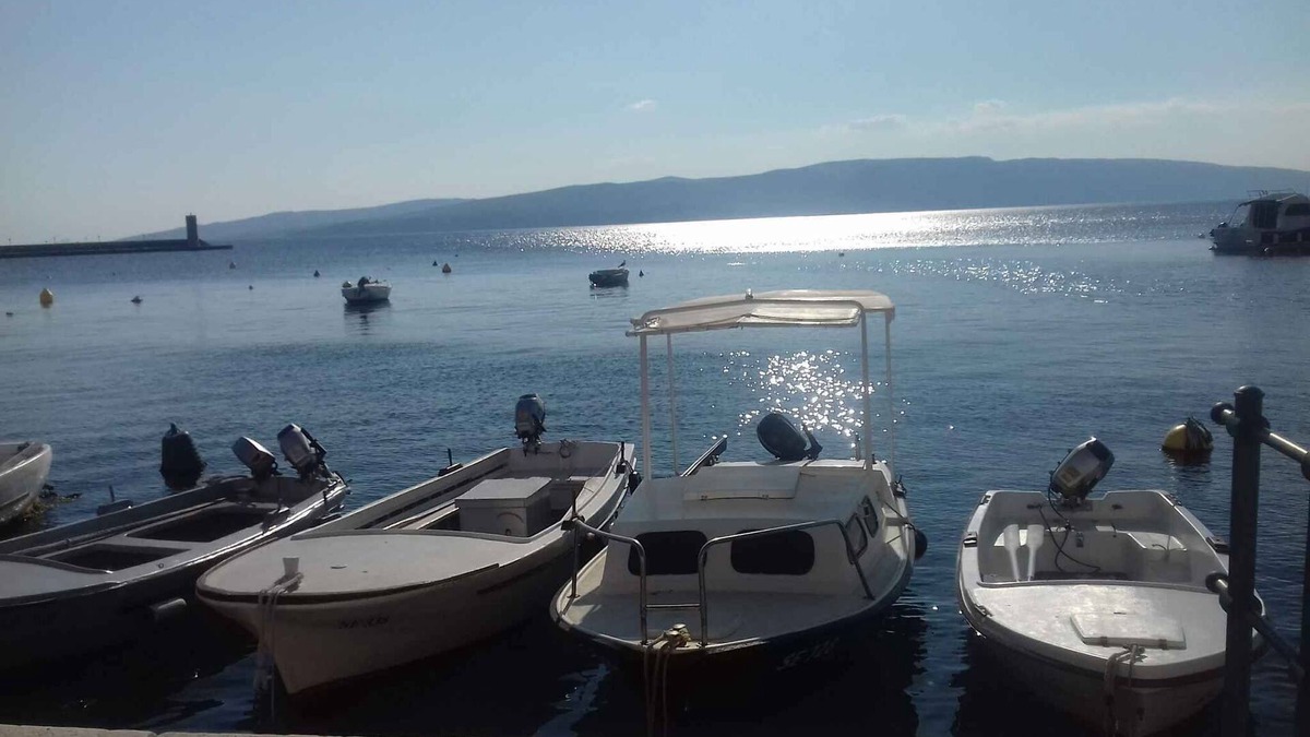 Veljun Primorski Apartment | Holiday apartment with air conditioning