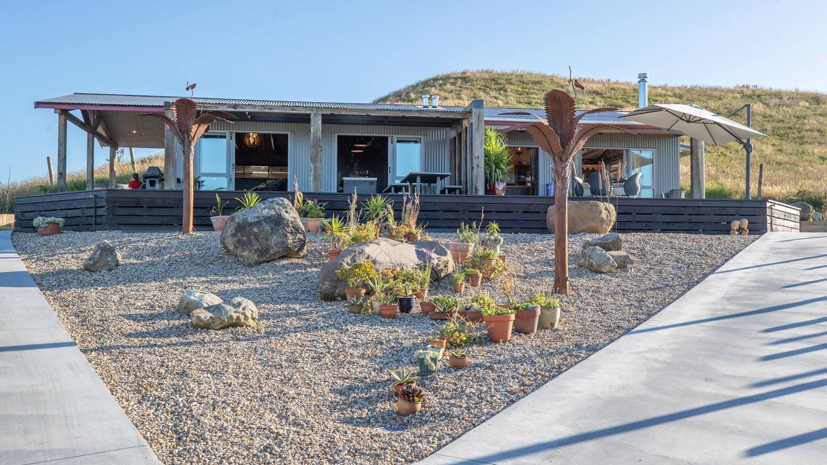 Richmond Downs Bed & Breakfast | Holiday Bliss - The Kiwi Suite