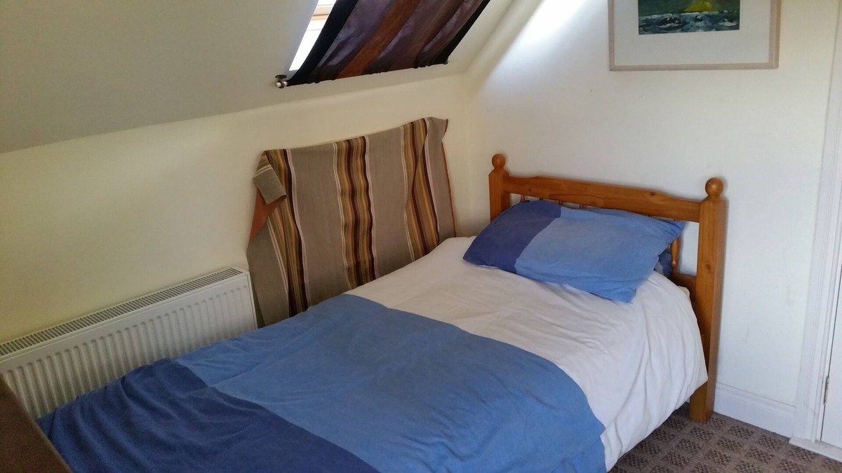 Kinvara House | Holiday Cottage with large garden