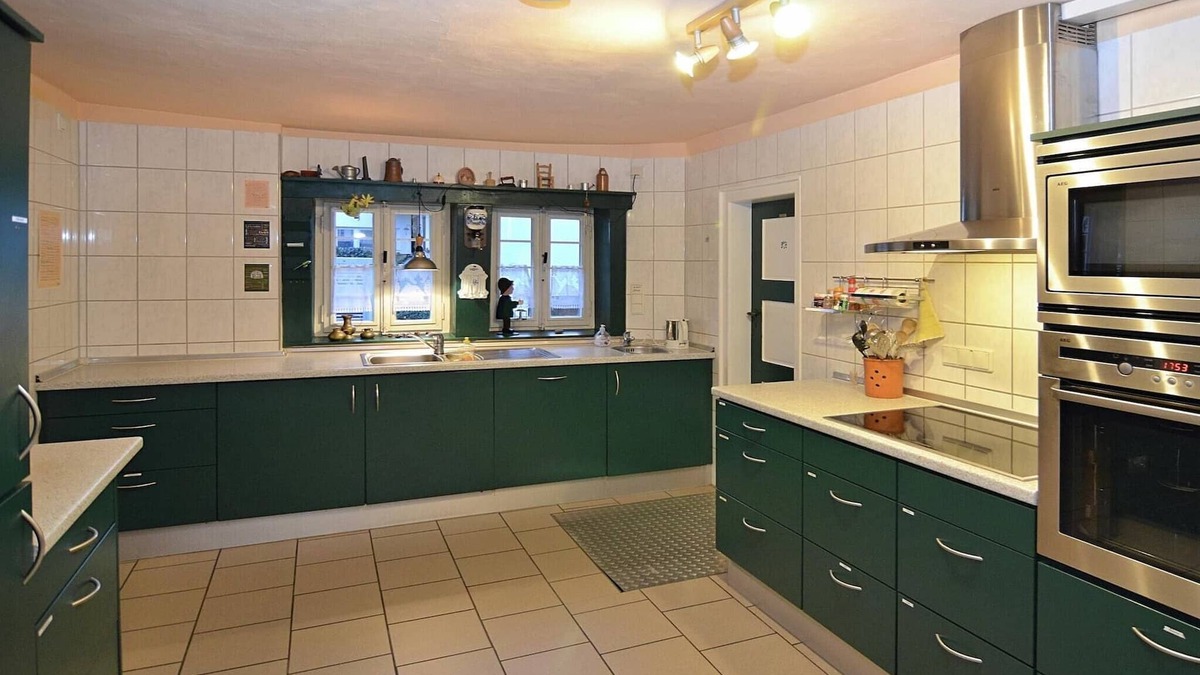 Heinsberg House | Holiday Home in Kirchhundem-Heinsberg with Sauna