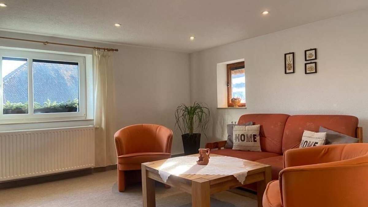 Hainewalde Apartment | Holiday flat with a view of the water