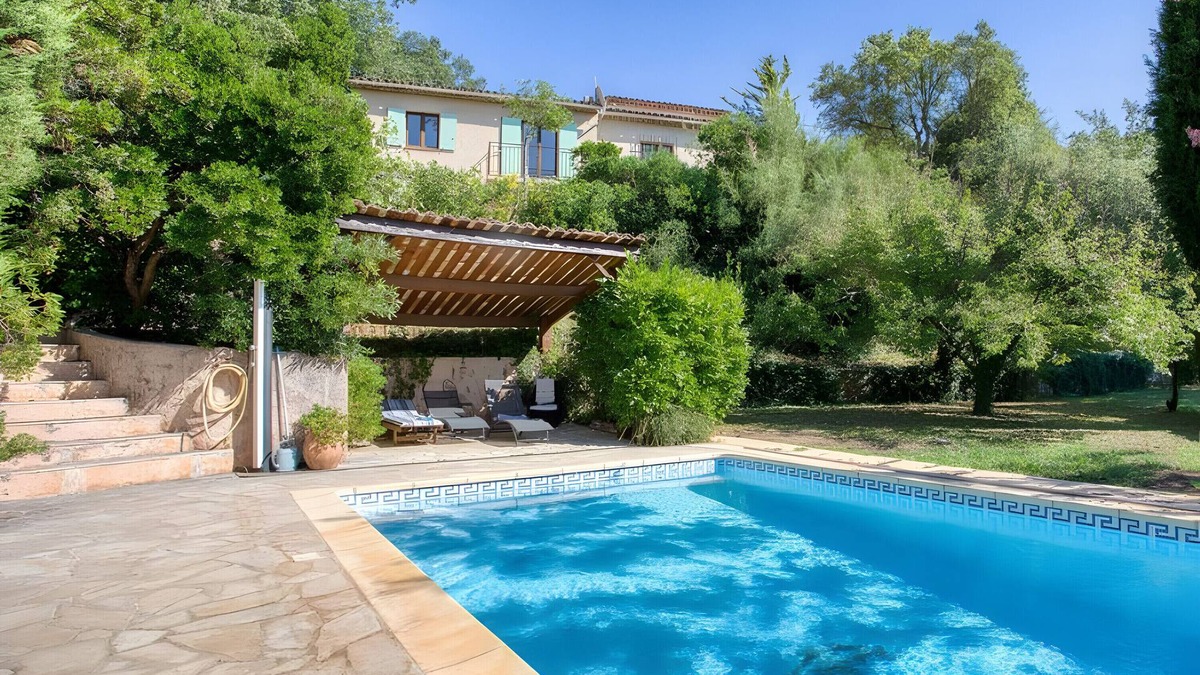Les Adrets-de-l'Esterel House | Holiday Home 'Esterel' with Mountain View, Wi-Fi and Air Conditioning