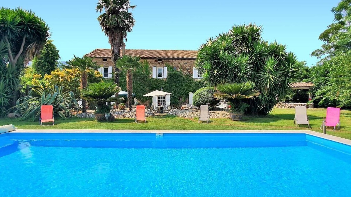 Santa-Lucia-di-Moriani House | Holiday house Santa Lucia di Moriani for 1 - 10 persons with 5 bedrooms - Holiday home
