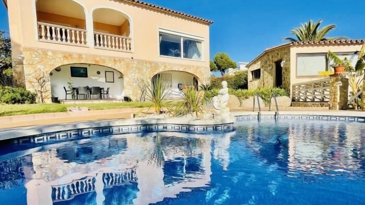 El Vilar d'Aro House | Holiday house Sant Feliu de Guixols for 1 - 8 persons with 4 bedrooms - Holiday home