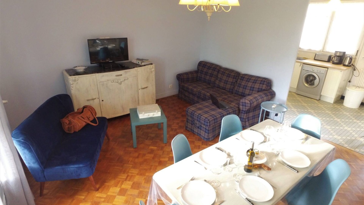 Castillon-la-Bataille House | Holiday home at the foot of the vines