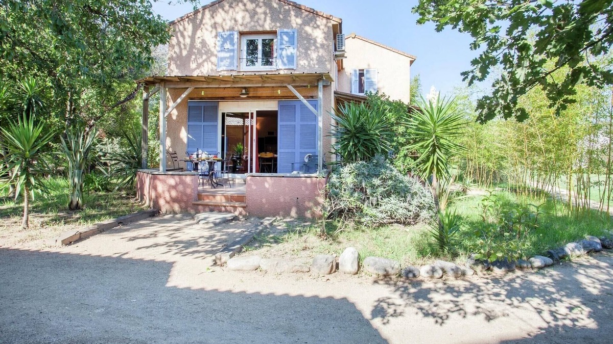 Poggio-Mezzana House | Holiday Home in Corsica by the Sea