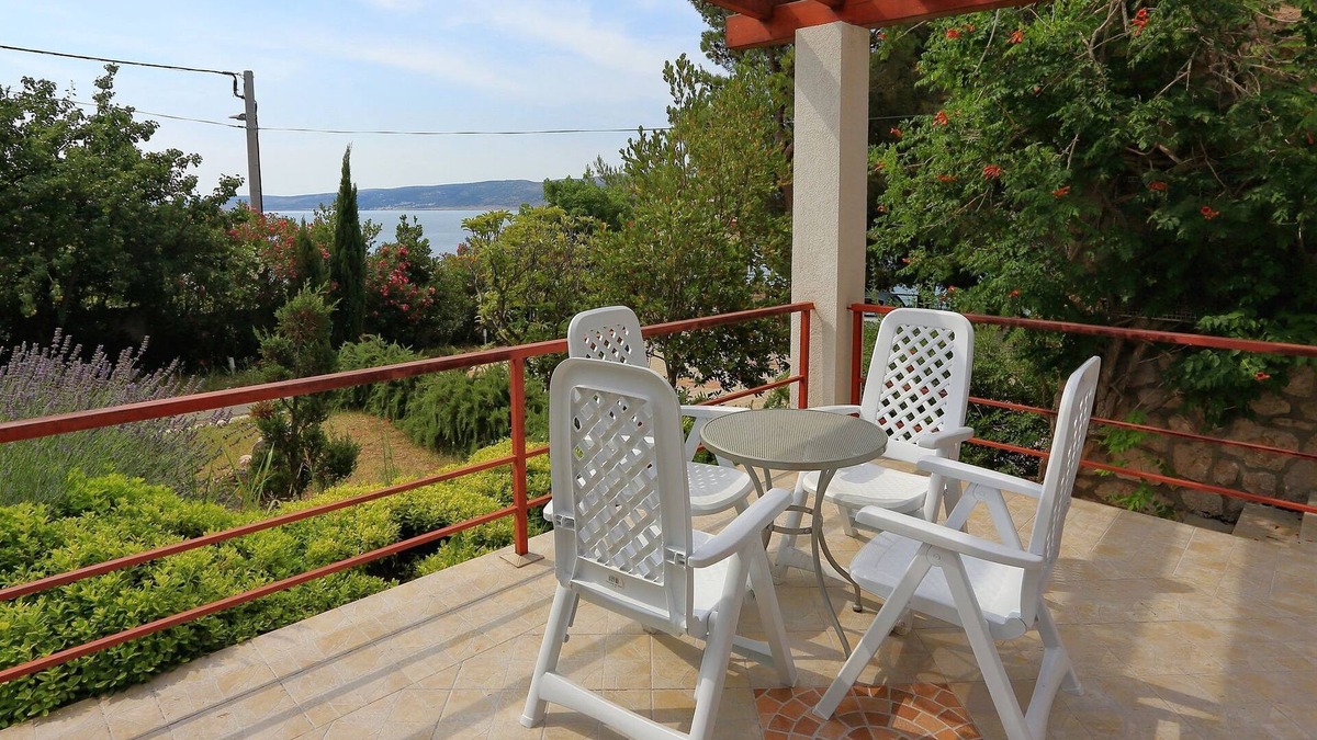 Starigrad House | Holiday Home in Starigrad by the Beach