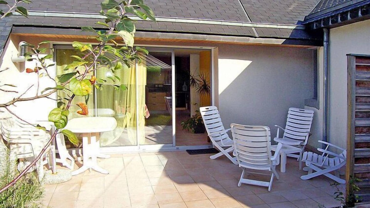 Saint-Martin de Brehal House | Holiday Home near Mont St. Michel Beach