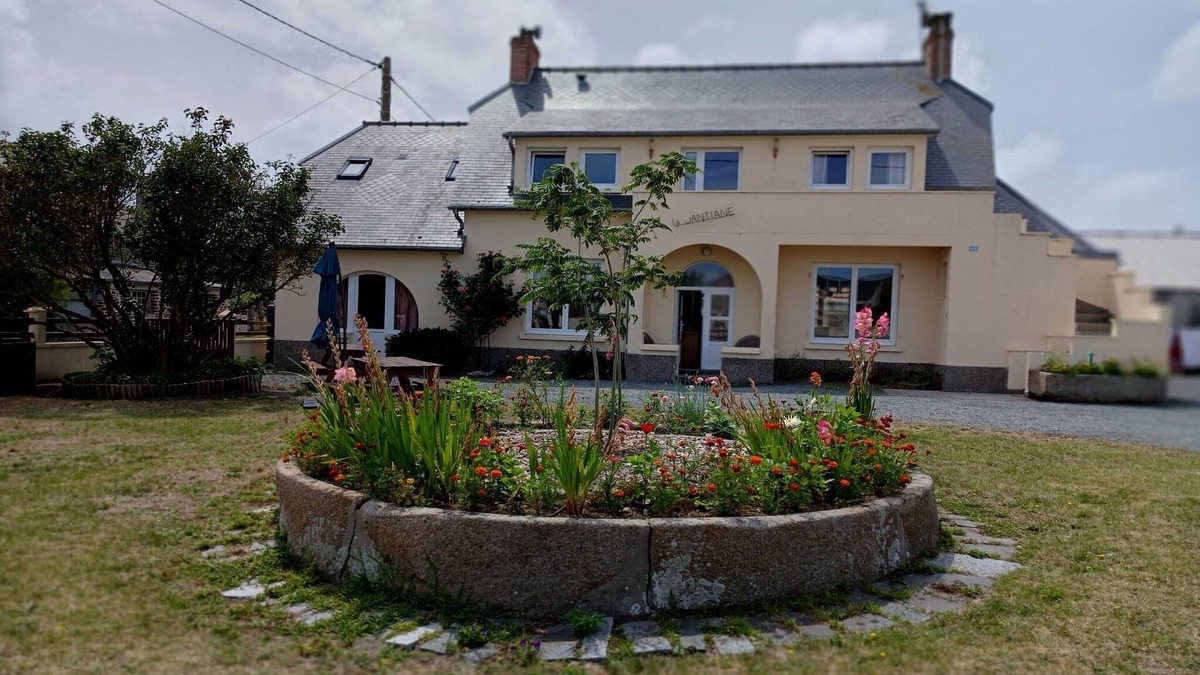 Saint-Martin de Brehal House | Holiday Home in Bréhal near Sandy Beach
