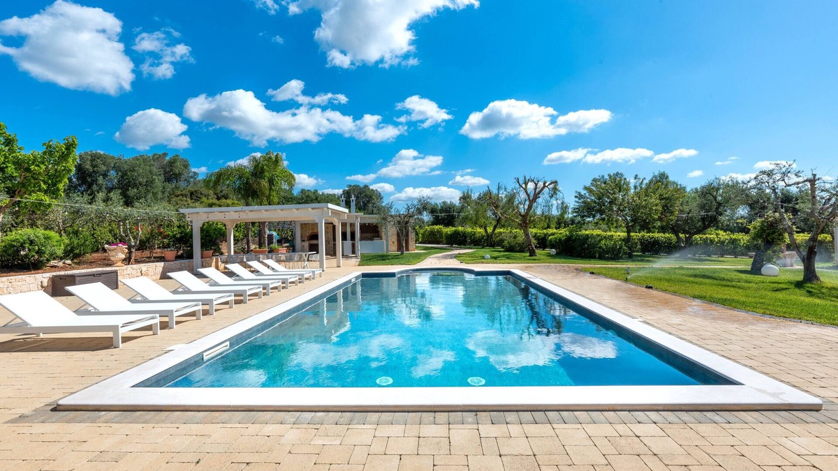 Francavilla Fontana House | Holiday Home 'Buontempo' with Private Pool, Wi-Fi and Air Conditioning