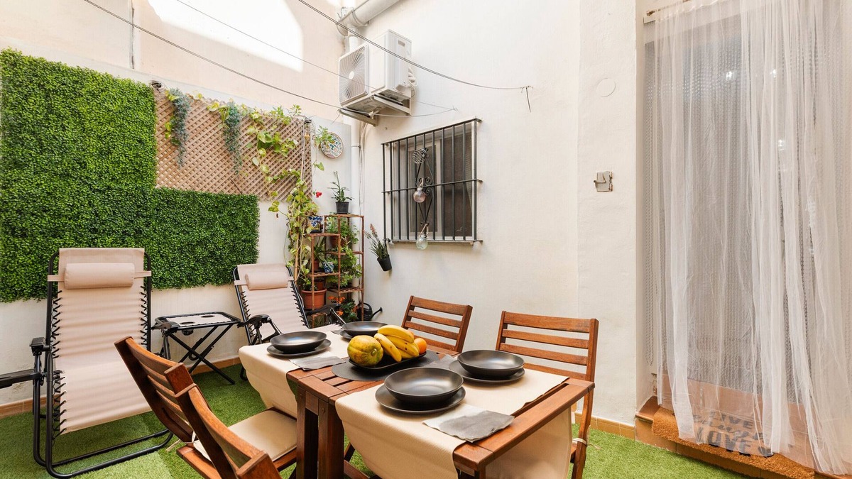 Carretera de Cadiz House | Holiday Home 'Altamira 6' with Private Terrace, Wi-Fi and Air Conditioning