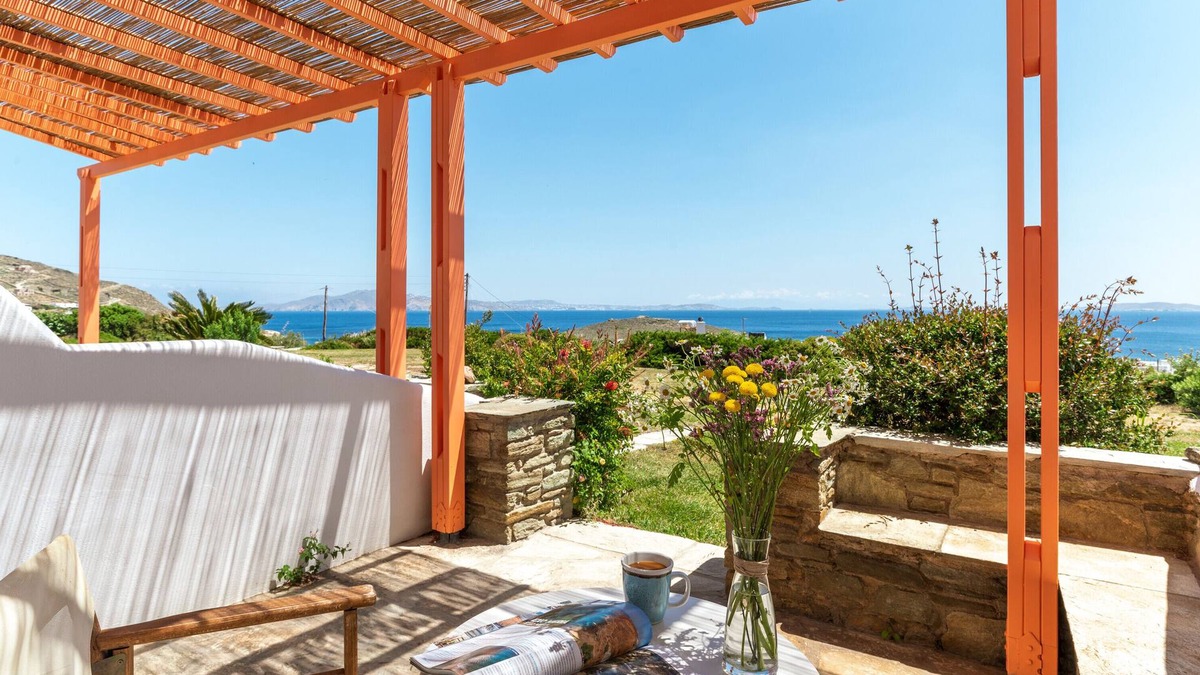 Agios Ioannis House | Holiday Home 'Anemologio 202 Studio Tinos' with Sea View, Wi-Fi and Air Conditioning