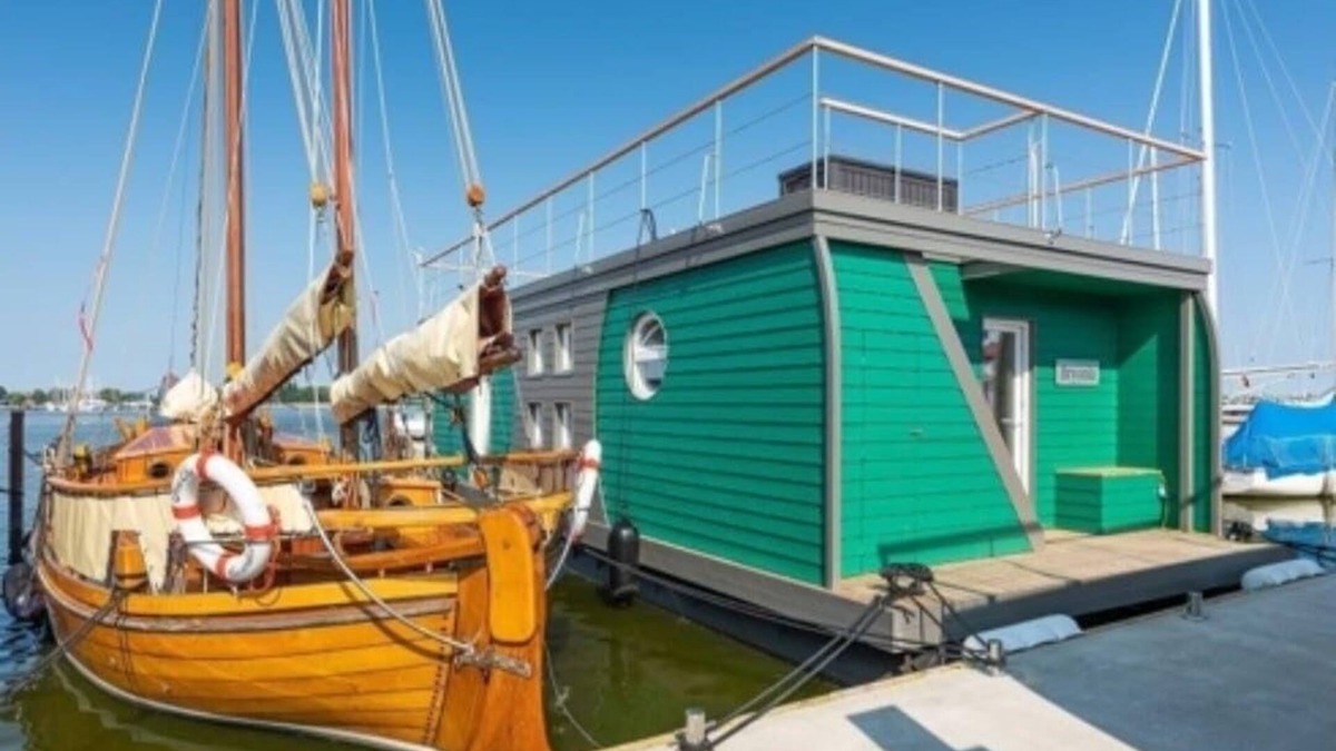 Barth House | Holiday home Bryonia