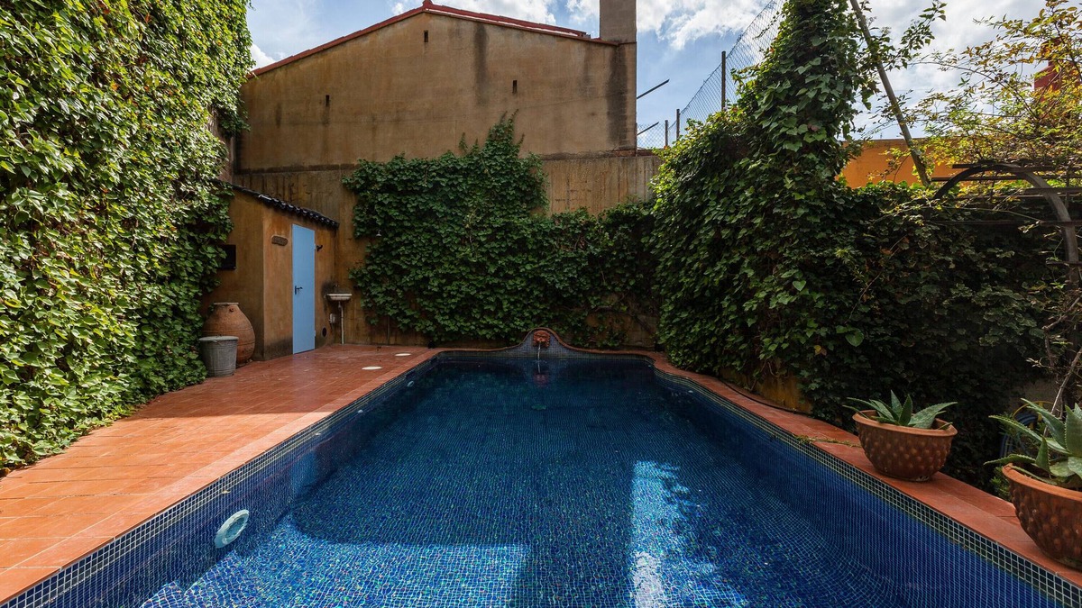 Gelida House | Holiday Home 'Can Sebrià' with Mountain View, Pool & Wi-Fi