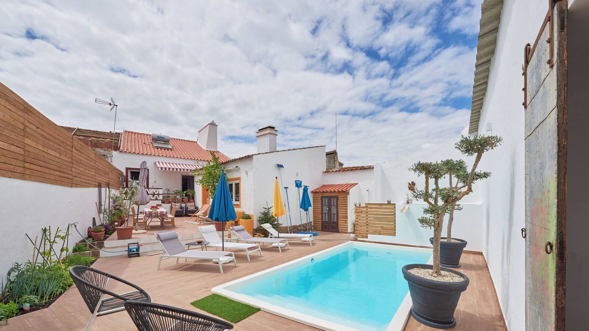 Cuba House | Holiday Home 'Casa Bica D'Alva' with Private Pool, Wi-Fi and Air Conditioning