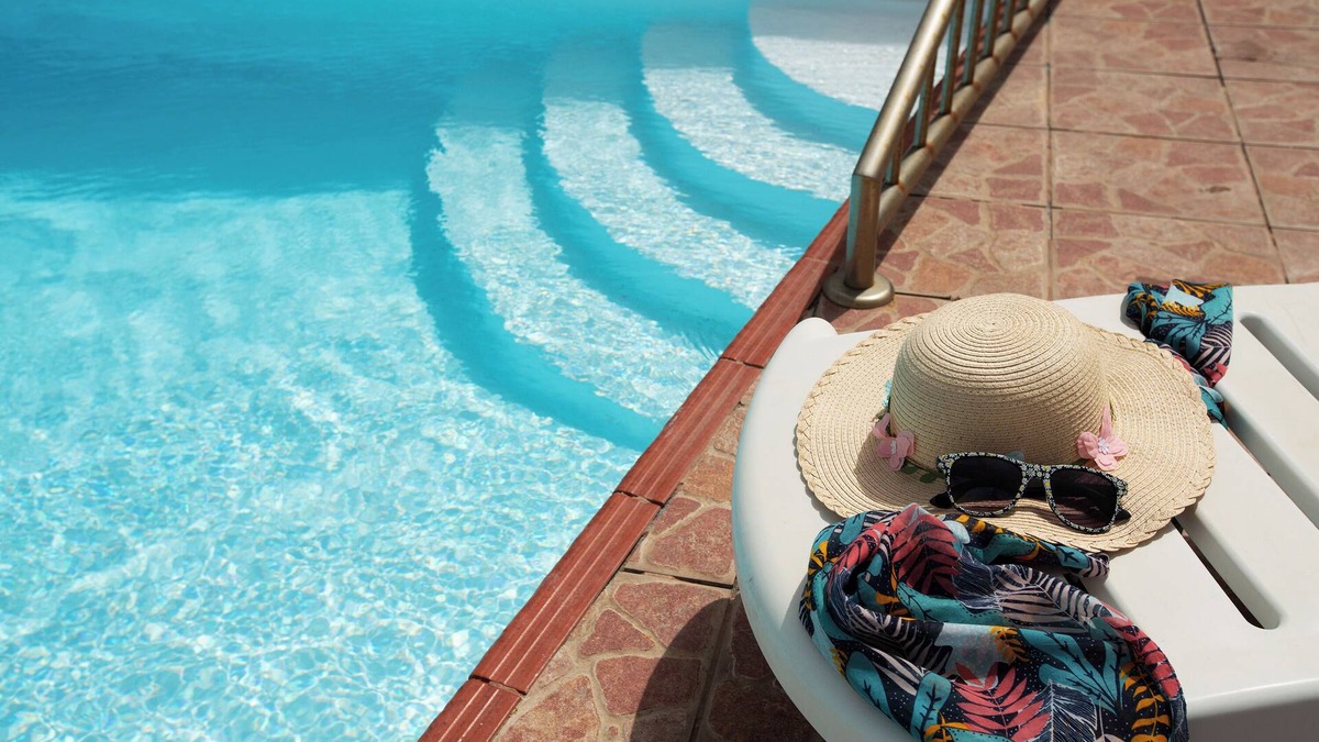 La Garita House | Holiday Home Casa Carmencita with Sea Views, Pool and Wi-Fi