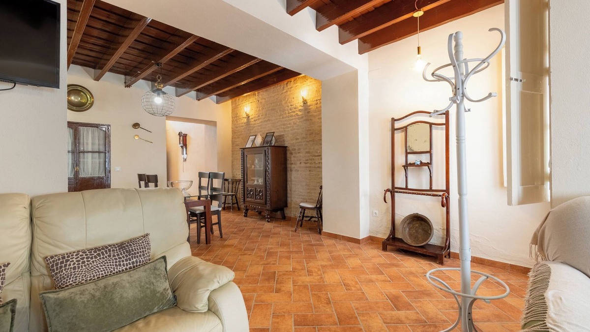 Salteras House | Holiday Home 'Casa Del Estanco' with Private Terrace, Wi-Fi and Air Conditioning