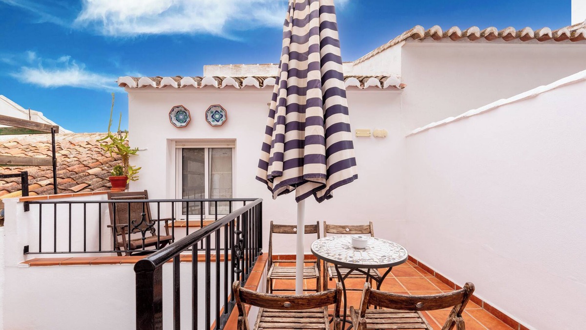 Ardales House | Holiday Home 'Casa Don Diego' with Mountain View, Wi-Fi and Air Conditioning