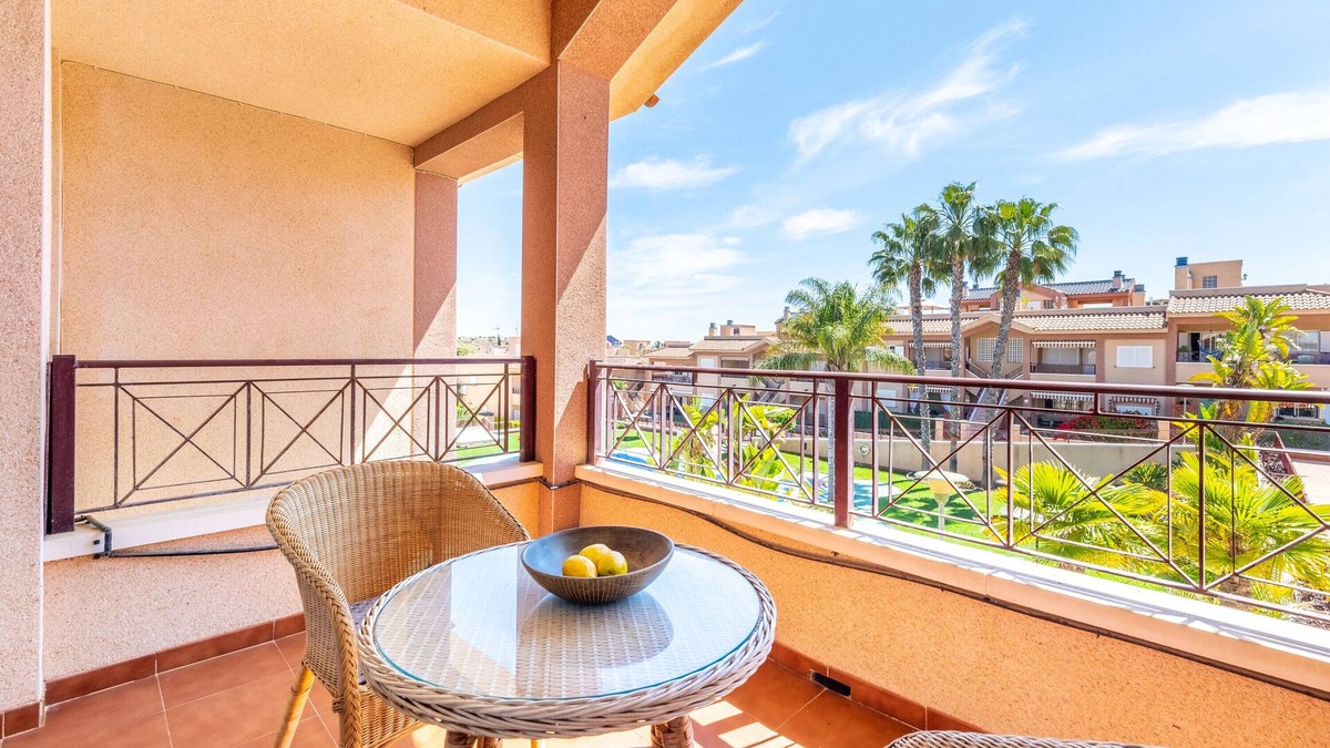 Los Arenales del Sol House | Holiday Home 'casa en la playa con piscina y terraza S.T'