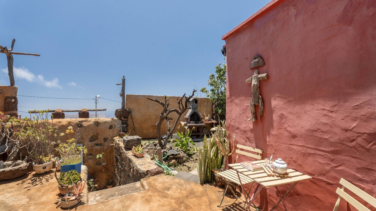 Taibique House | Holiday Home 'Casa Juaclo' with Sea View, Wi-Fi and Air Conditioning