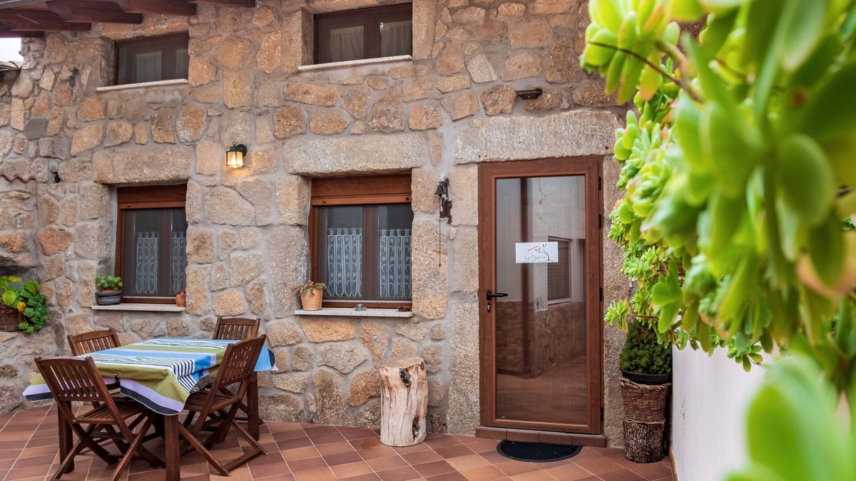 Amavida House | Holiday Home 'Casa La Charca' with Wi-Fi