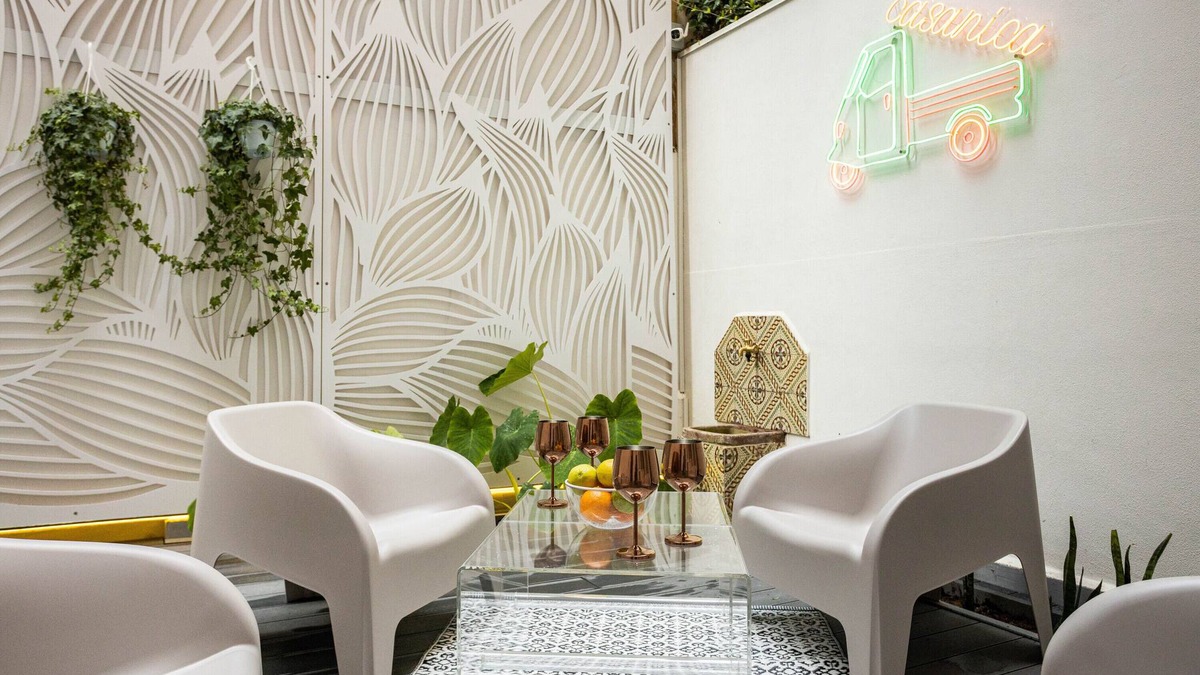 Ruggero Settimo House | Holiday Home 'Casanica1' with Shared Terrace & Wi-Fi