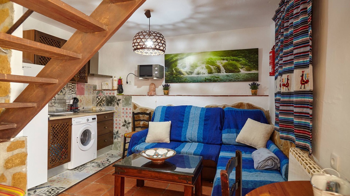 Quesada House | Holiday Home 'Cazorla Rural Gualay' with Mountain View, Wi-Fi and Air Conditioning