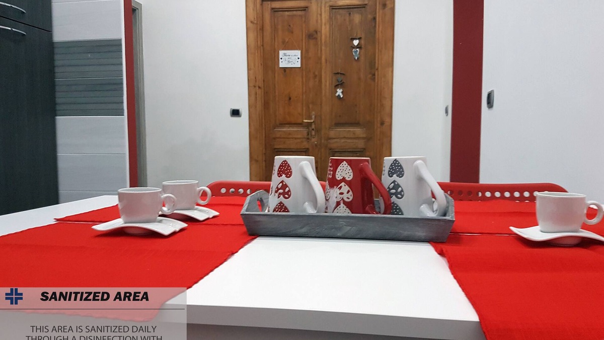 Vasto Apartment | HOLIDAY HOME Central Station, Business Center, Naples city center, Mary's Room